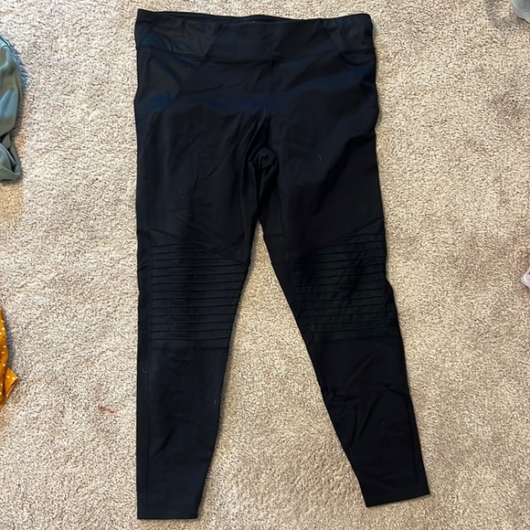 Joy Lab black leggings with ribbed knees - Picture 1 of 4